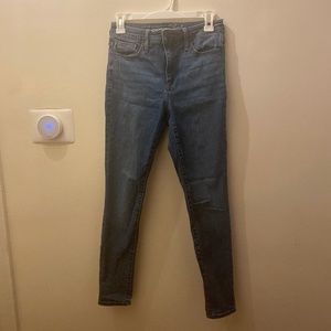 Women’s high waisted jeans